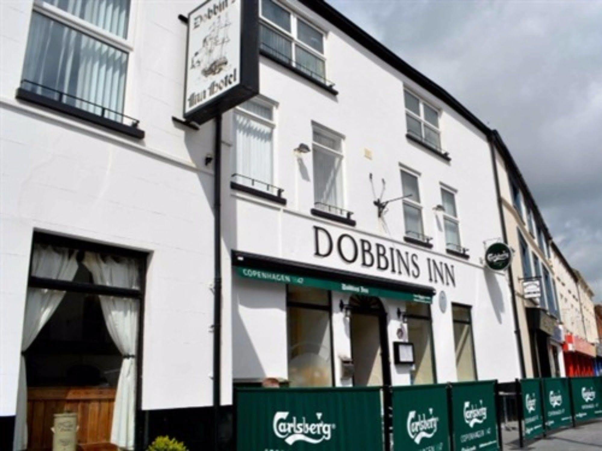 קאריקפרגוס Dobbins Inn מראה חיצוני תמונה